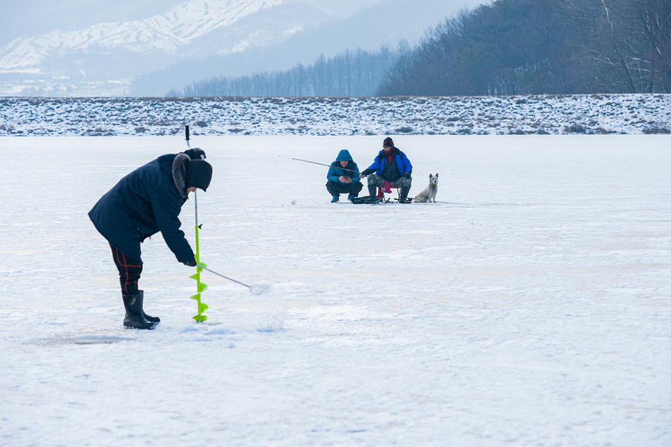ice fishing tips